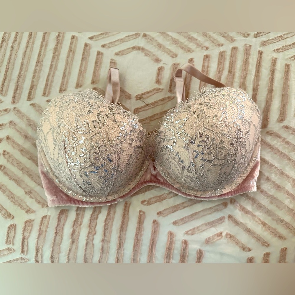 Victoria’s Secret pink lace push-up bra